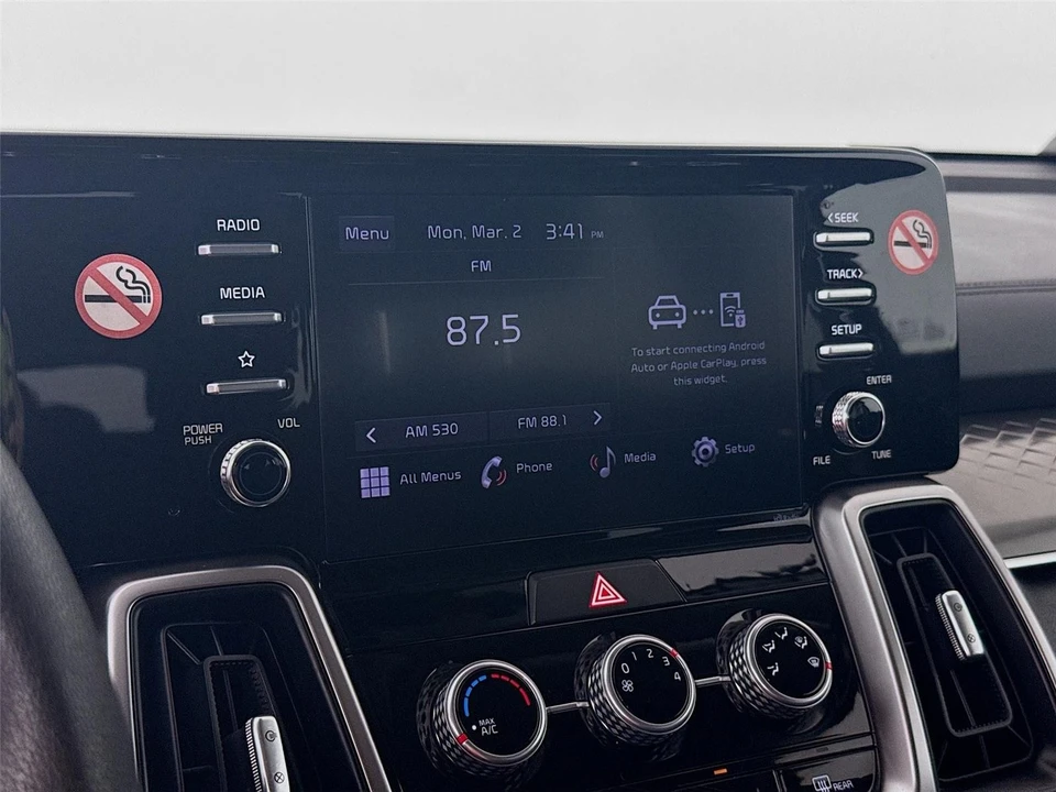 2023 Kia Sorento - Image 8 of 21