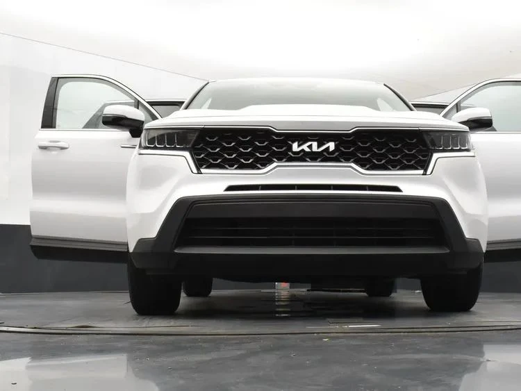 2023 Kia Sorento - Image 11 of 12