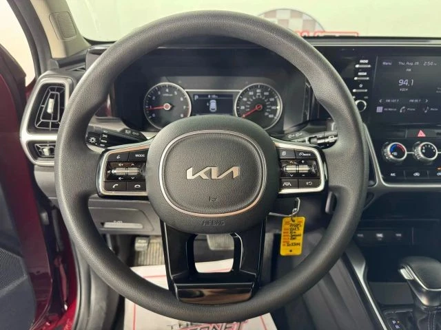 2023 Kia Sorento - Image 13 of 21