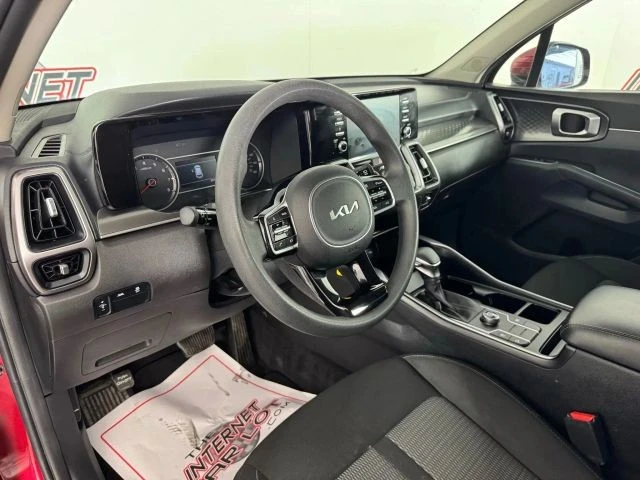 2023 Kia Sorento - Image 10 of 21