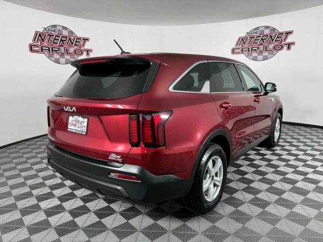 2023 Kia Sorento - Image 7 of 21
