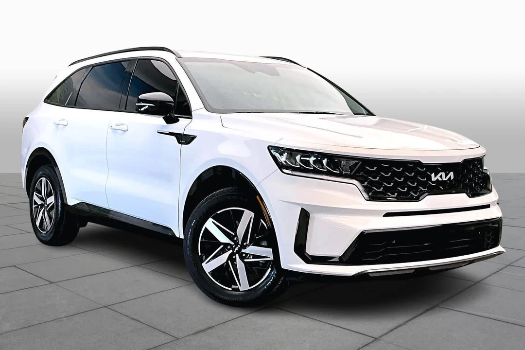 2023 Kia Sorento - Image 3 of 12