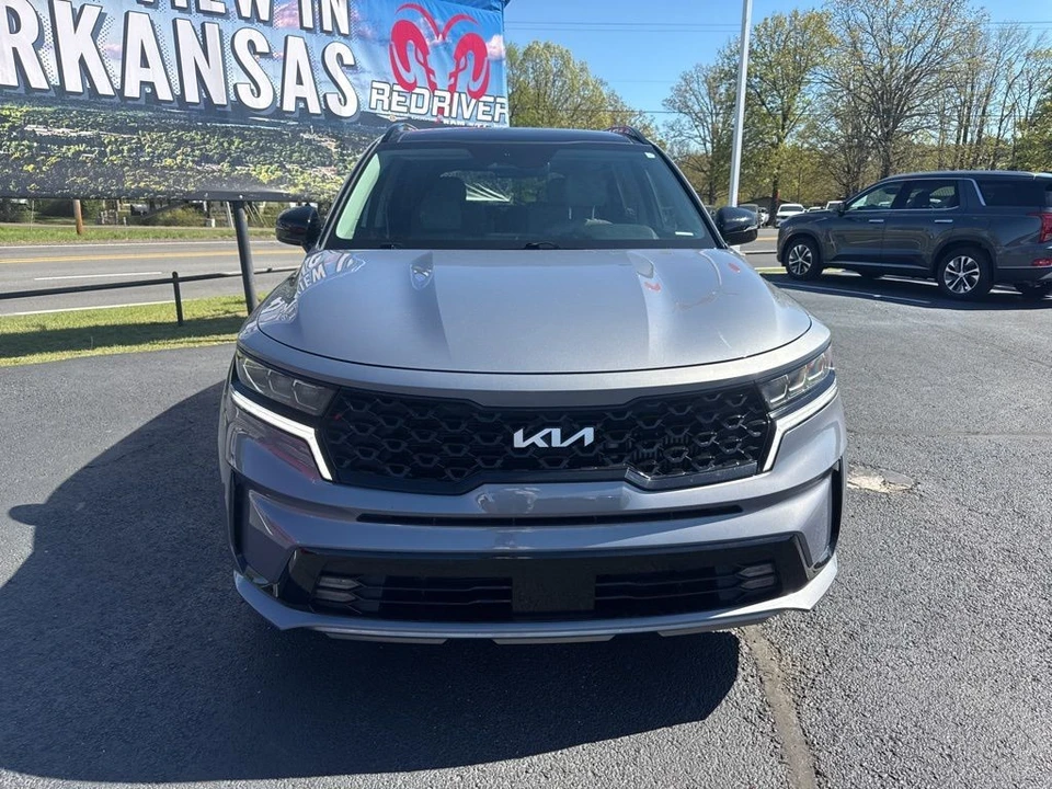 2023 Kia Sorento - Image 2 of 21