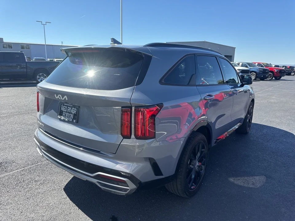 2023 Kia Sorento - Image 5 of 21