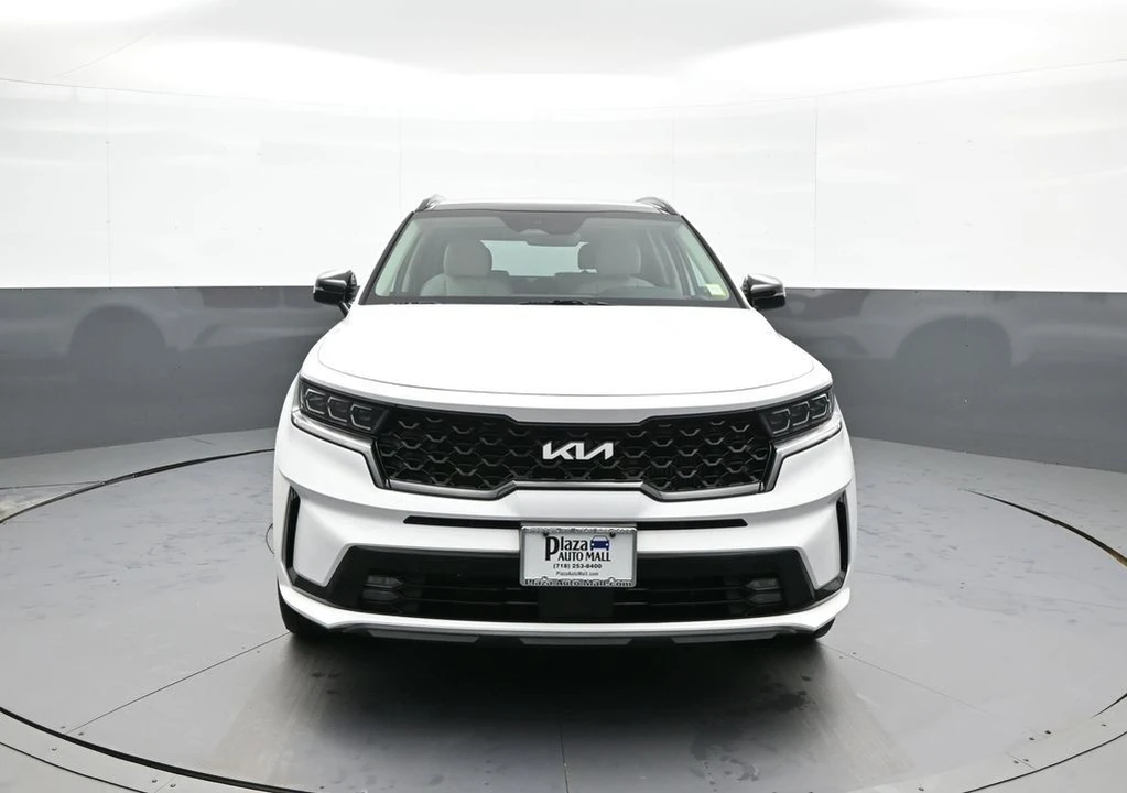 2023 Kia Sorento - Image 2 of 21
