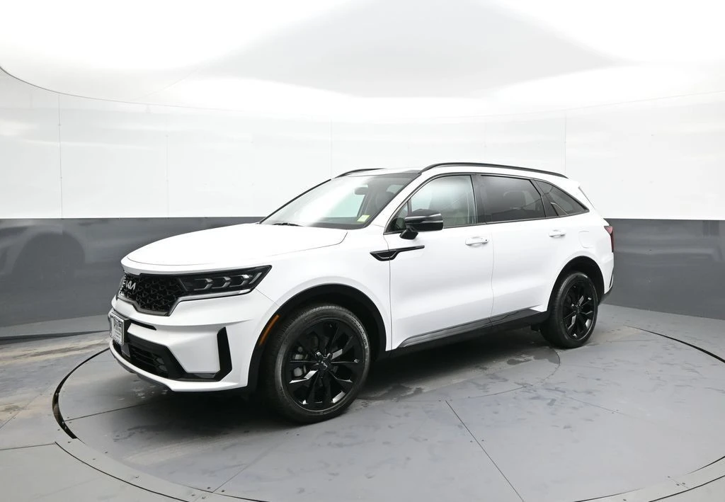 2023 Kia Sorento - Image 10 of 21
