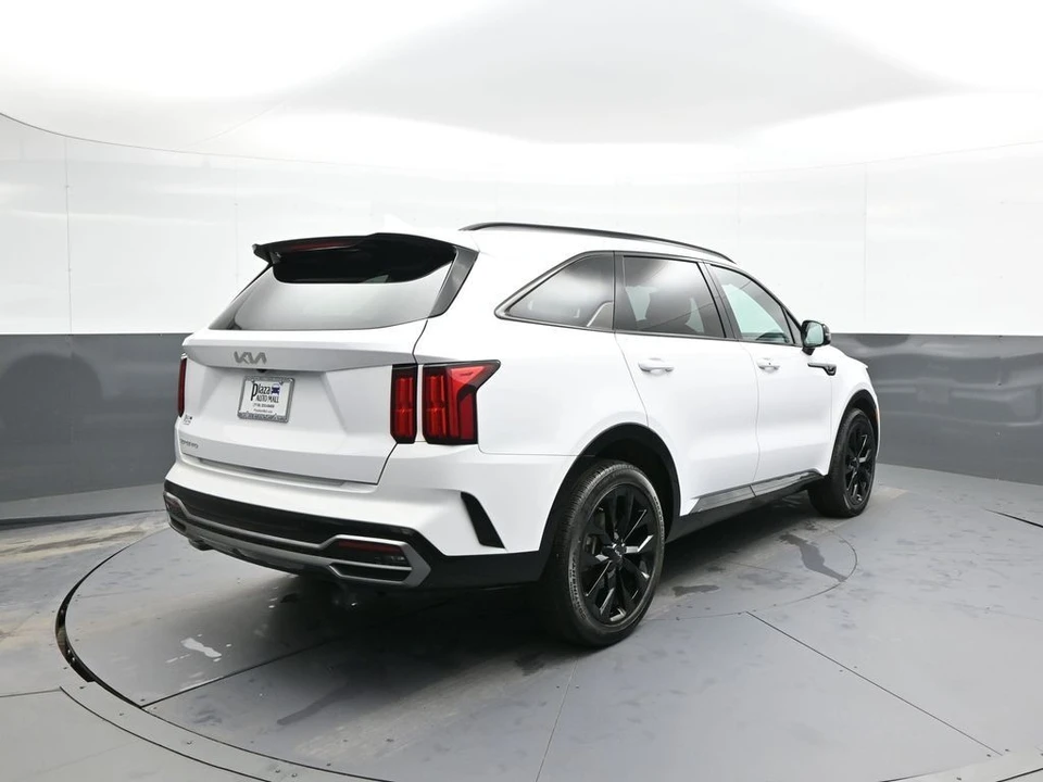 2023 Kia Sorento - Image 6 of 21