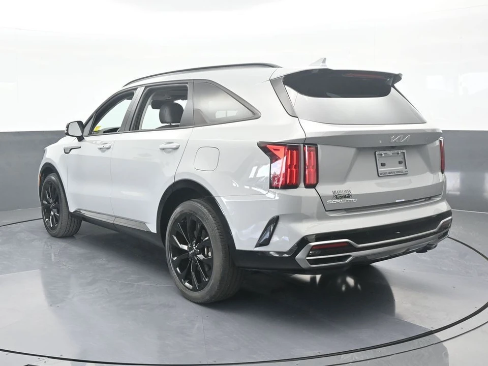 2023 Kia Sorento - Image 4 of 12