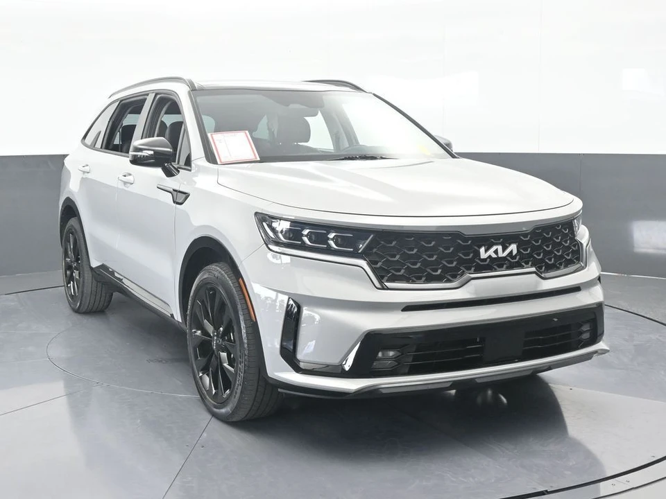 2023 Kia Sorento - Image 9 of 12