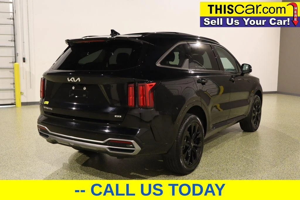 2023 Kia Sorento - Image 9 of 12