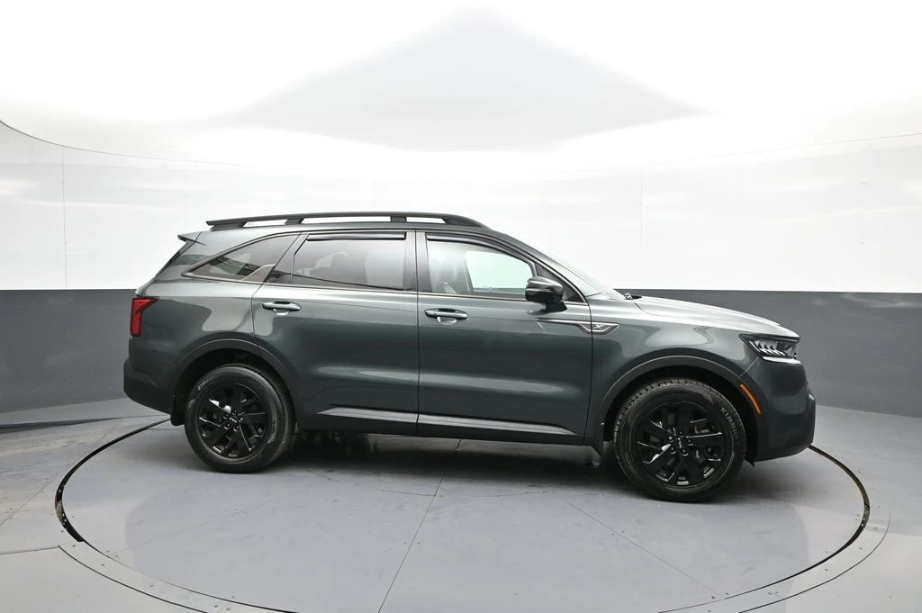 2023 Kia Sorento - Image 5 of 12