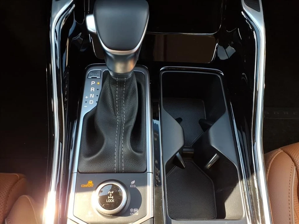 2023 Kia Sorento - Image 15 of 21