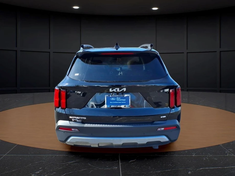 2023 Kia Sorento - Image 6 of 21