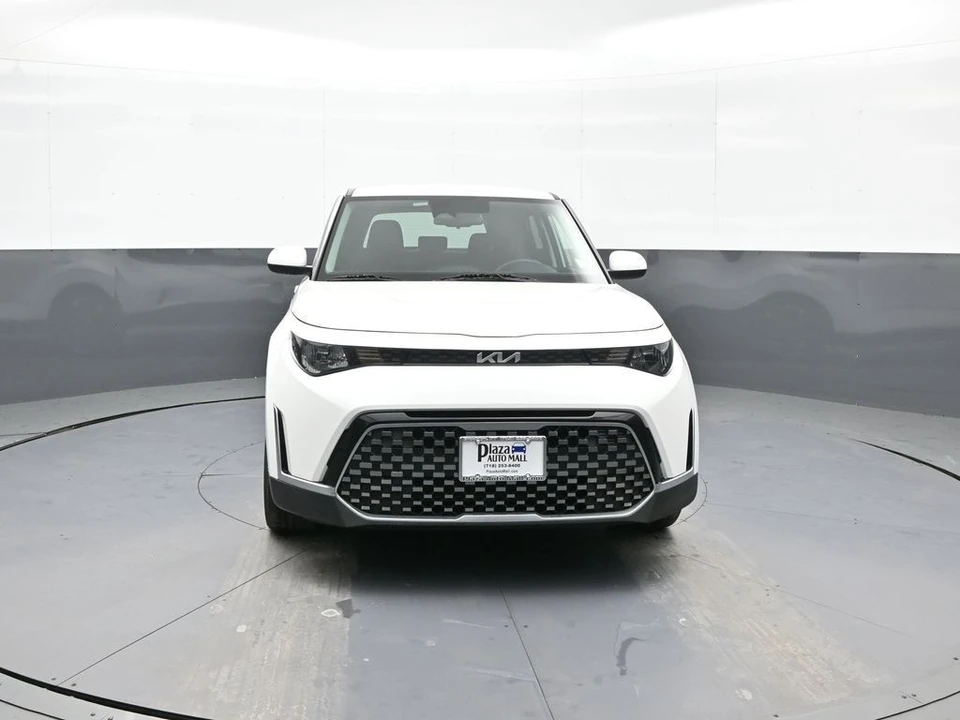 2023 Kia Soul - Image 2 of 12