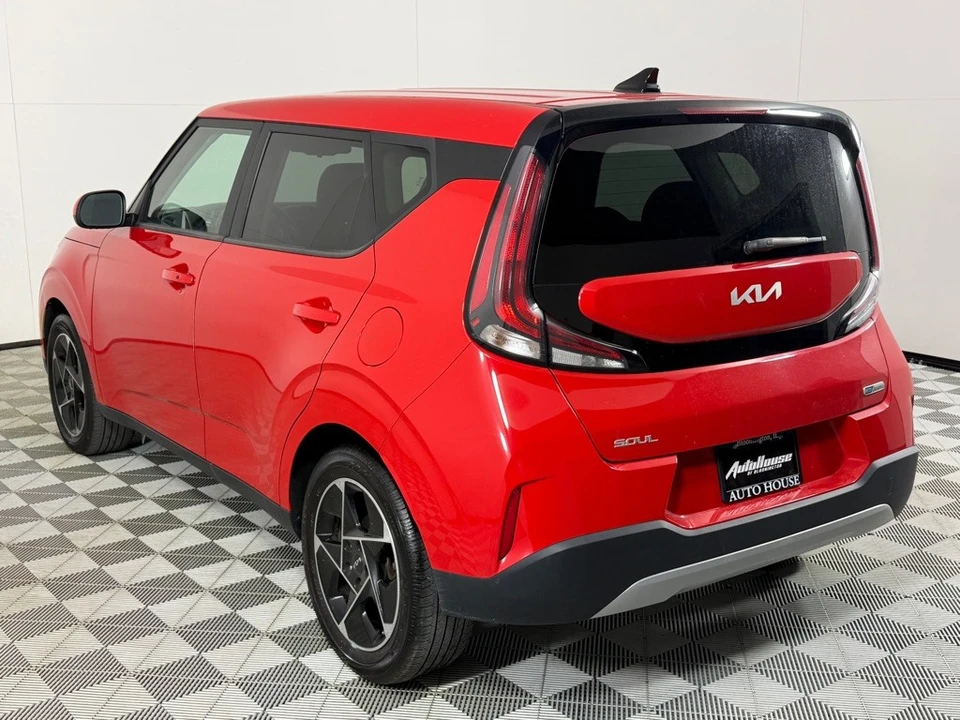 2023 Kia Soul - Image 7 of 21