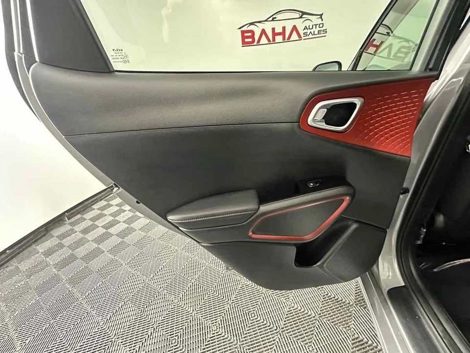 2023 Kia Soul - Image 17 of 21