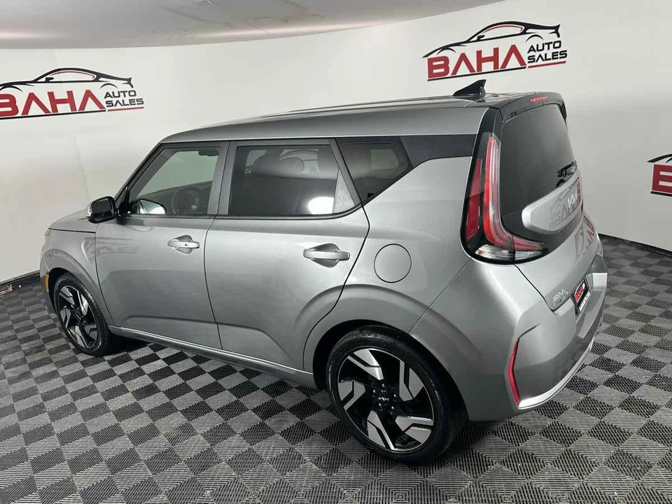 2023 Kia Soul - Image 5 of 21