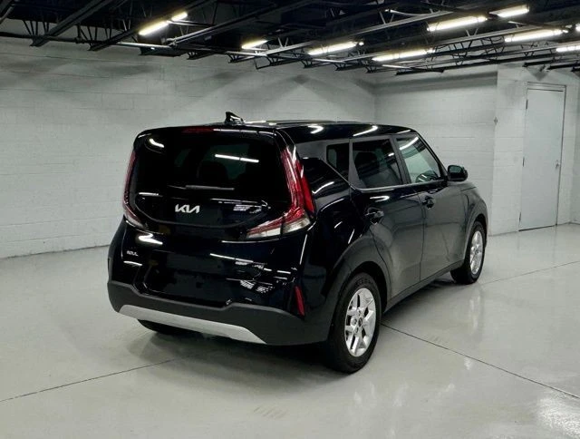 2023 Kia Soul - Image 5 of 12