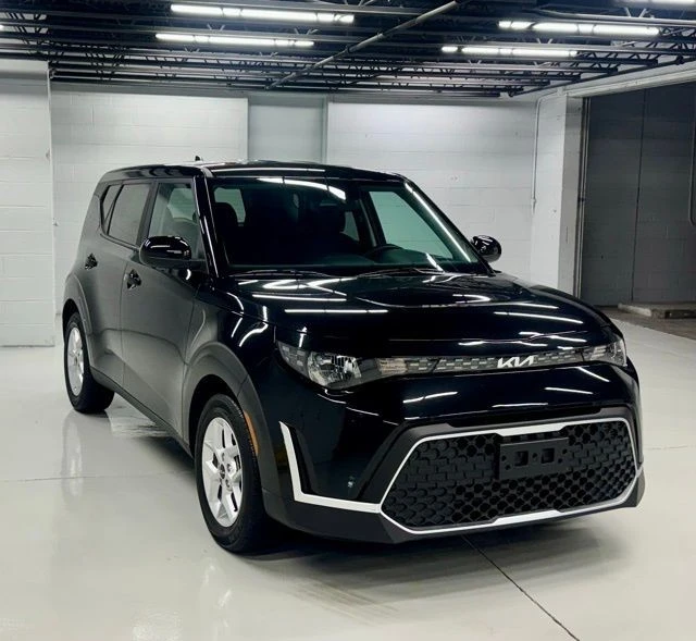 2023 Kia Soul - Image 7 of 12