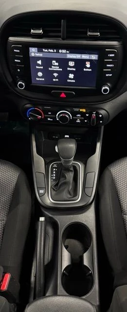 2023 Kia Soul - Image 16 of 21