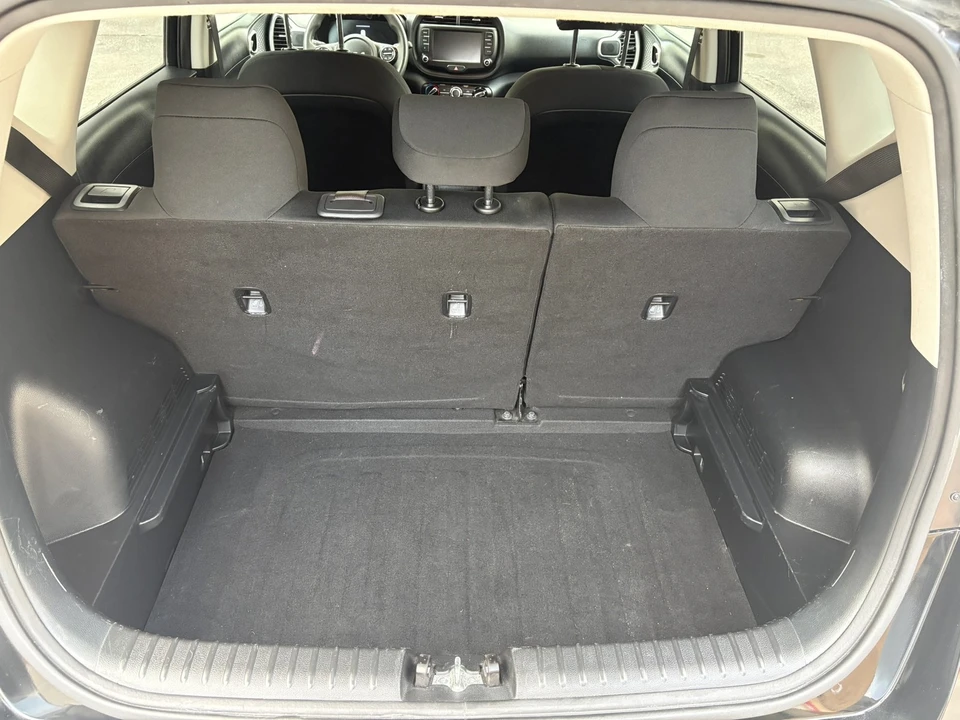 2023 Kia Soul - Image 13 of 21
