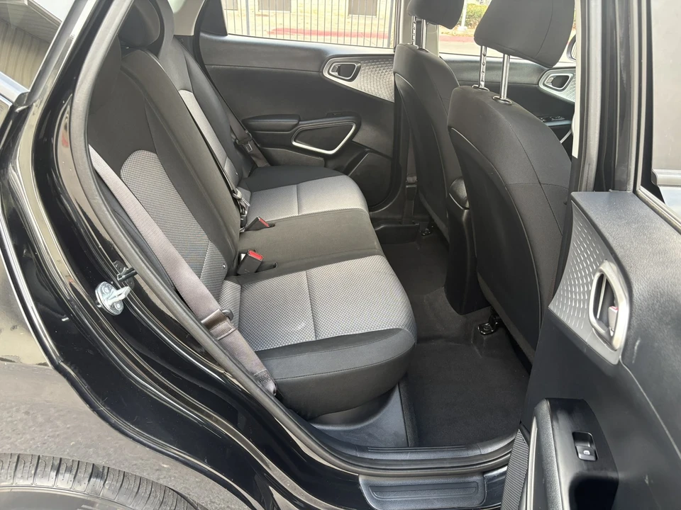 2023 Kia Soul - Image 16 of 21