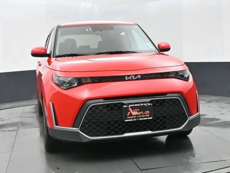 2023 Kia Soul - Image 3 of 12