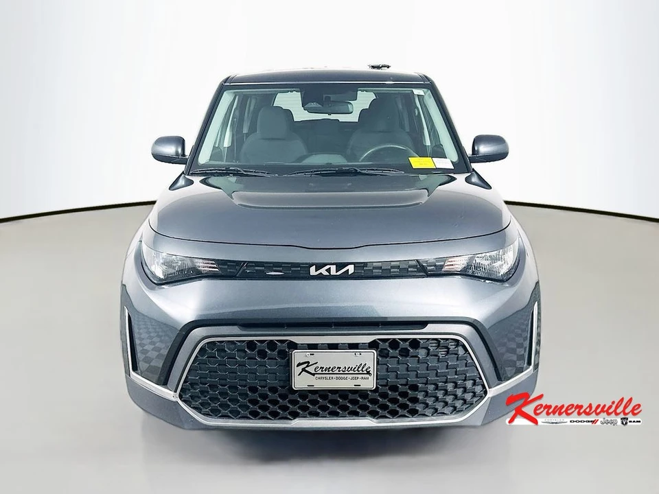 2023 Kia Soul - Image 2 of 21