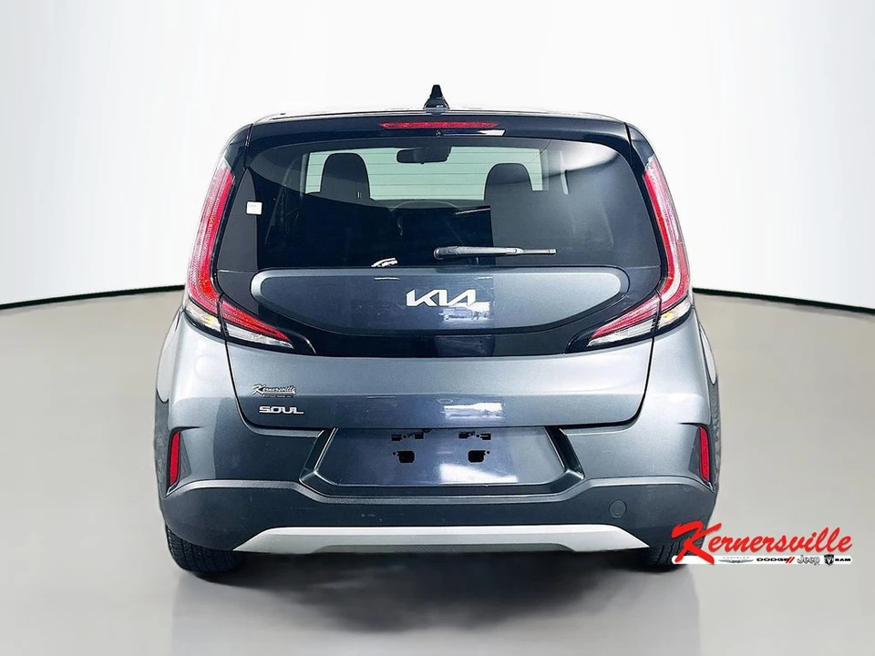 2023 Kia Soul - Image 6 of 24