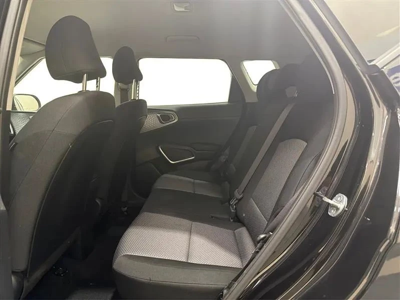 2023 Kia Soul - Image 10 of 12