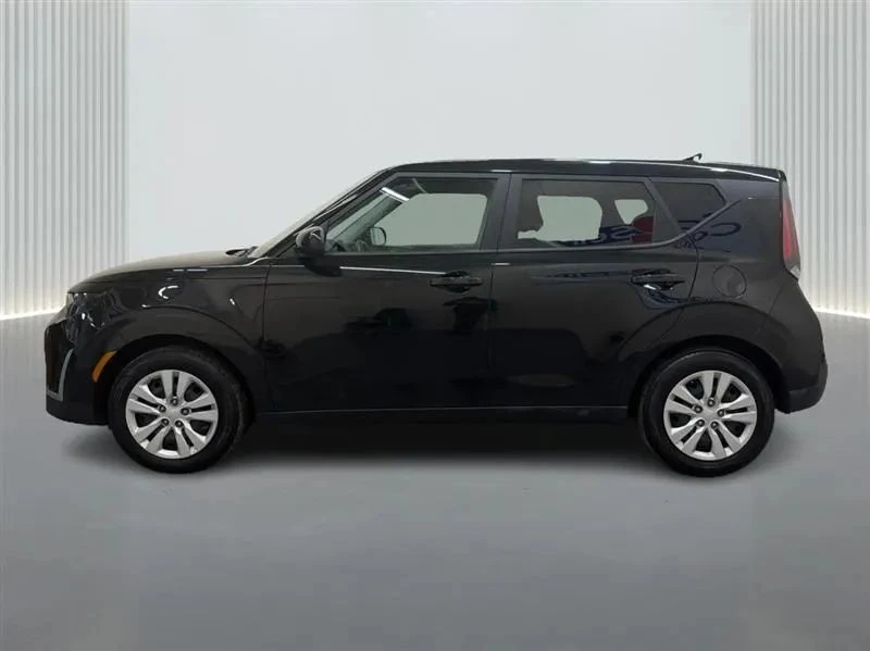 2023 Kia Soul - Image 2 of 12