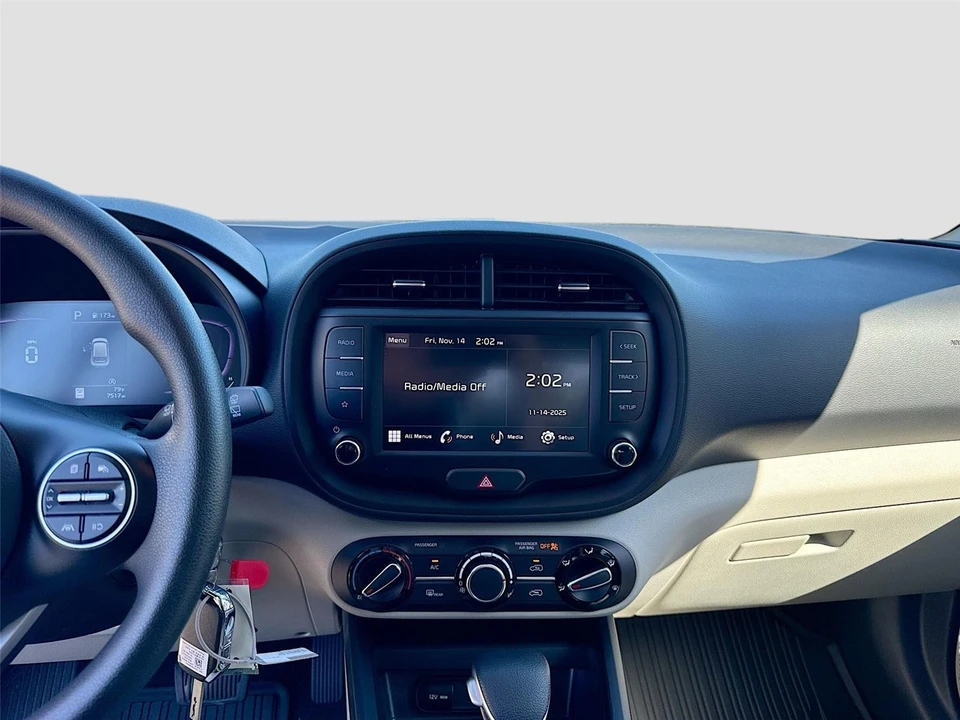 2023 Kia Soul - Image 14 of 21