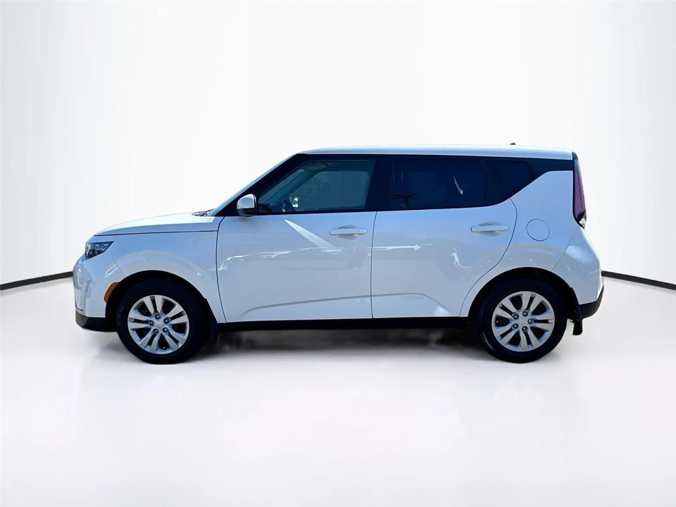 2023 Kia Soul - Image 4 of 21