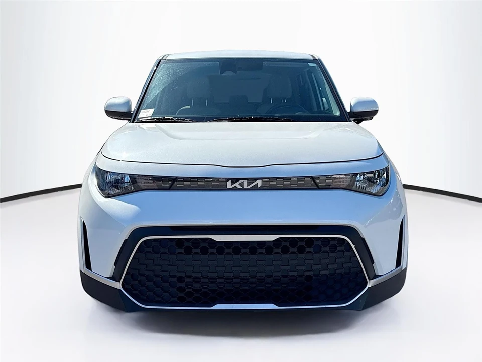 2023 Kia Soul - Image 2 of 21