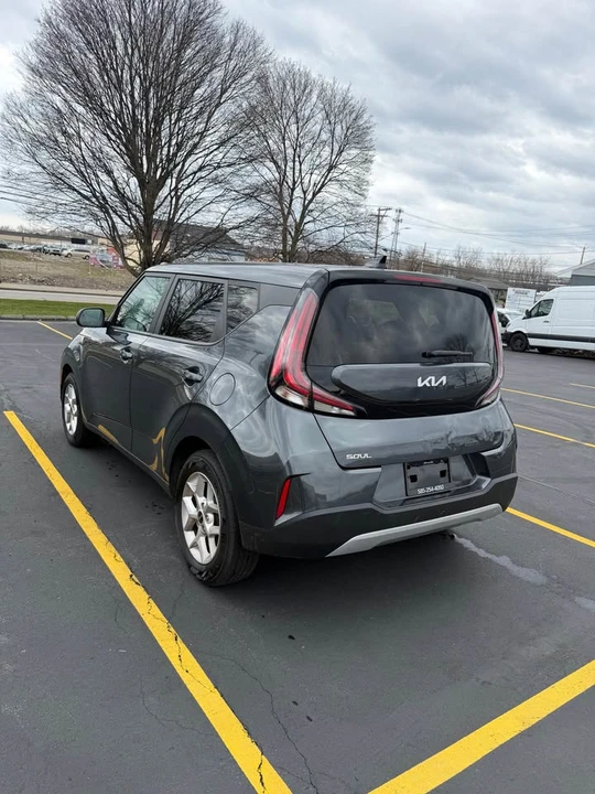 2023 Kia Soul - Image 3 of 8