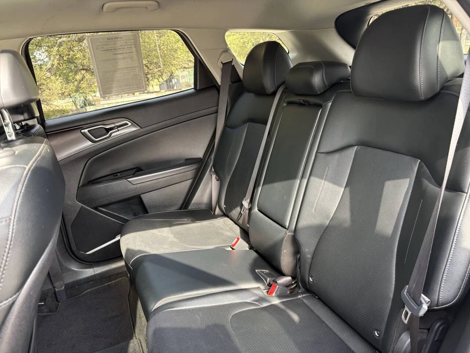 2023 Kia Sportage - Image 13 of 21