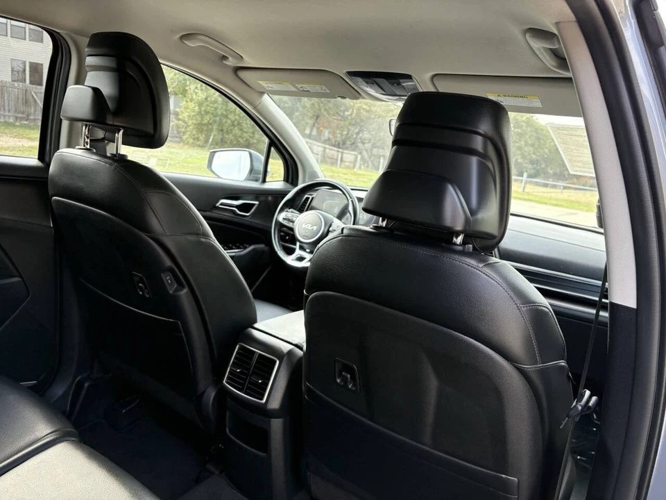 2023 Kia Sportage - Image 15 of 21