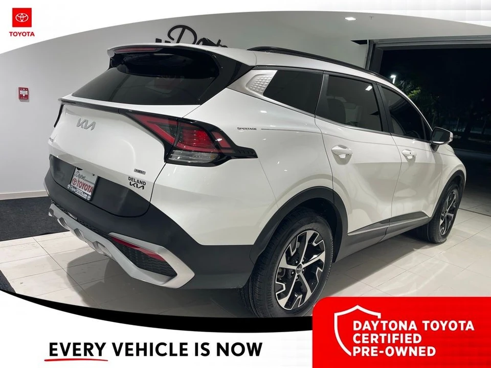 2023 Kia Sportage - Image 8 of 12