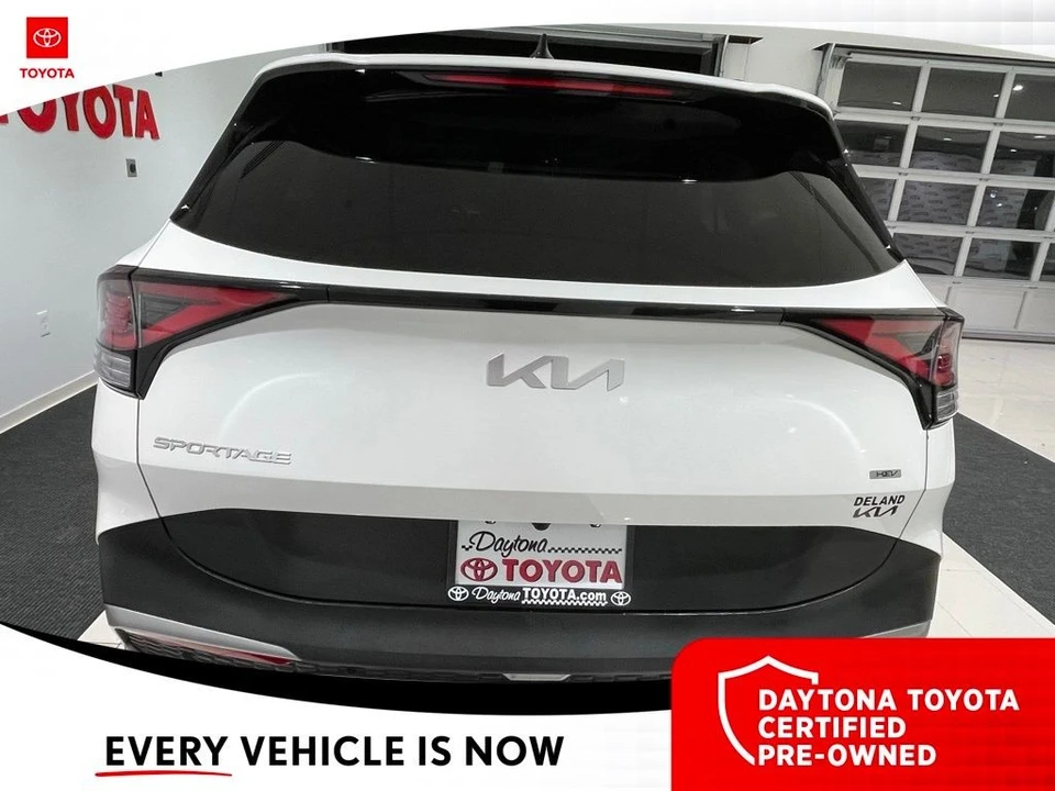 2023 Kia Sportage - Image 11 of 12