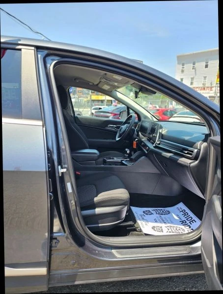 2023 Kia Sportage - Image 8 of 12