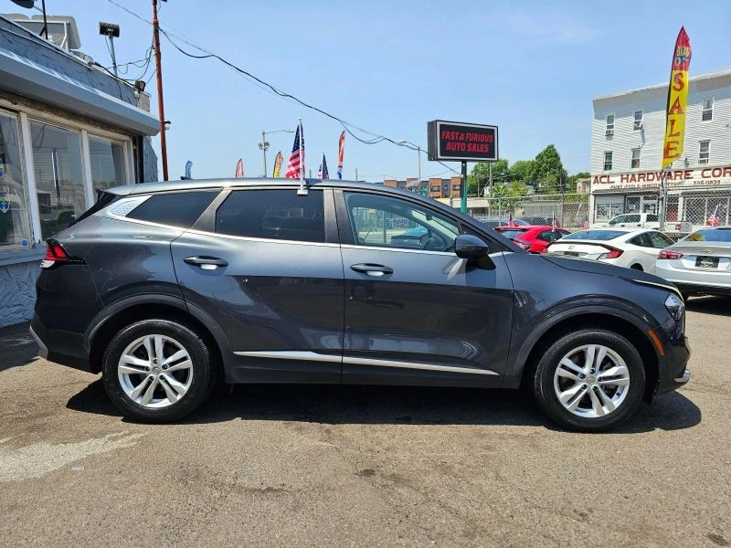 2023 Kia Sportage - Image 3 of 12