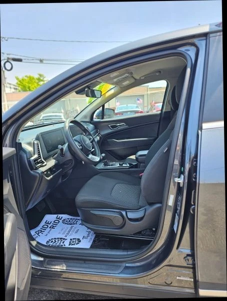 2023 Kia Sportage - Image 7 of 12