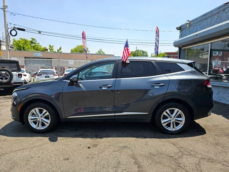 2023 Kia Sportage - Image 2 of 12