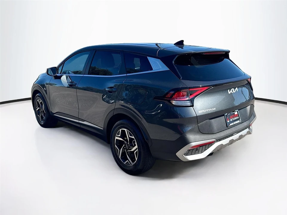 2023 Kia Sportage - Image 5 of 21