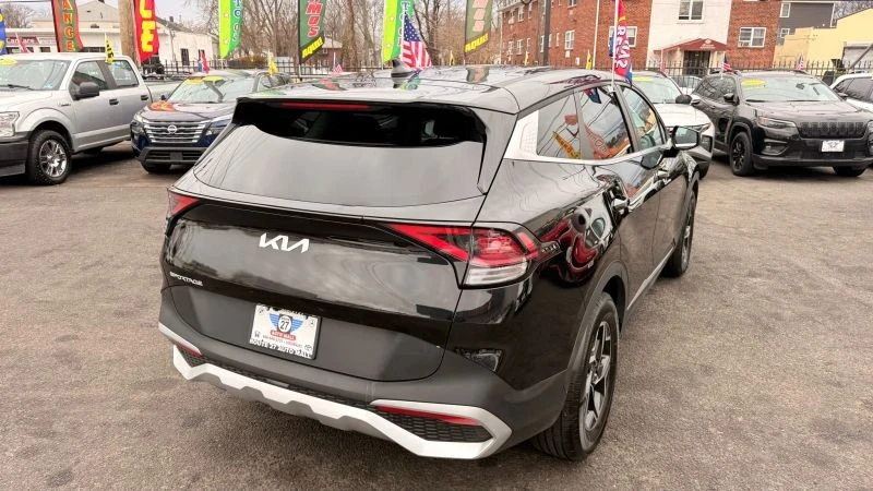 2023 Kia Sportage - Image 7 of 12