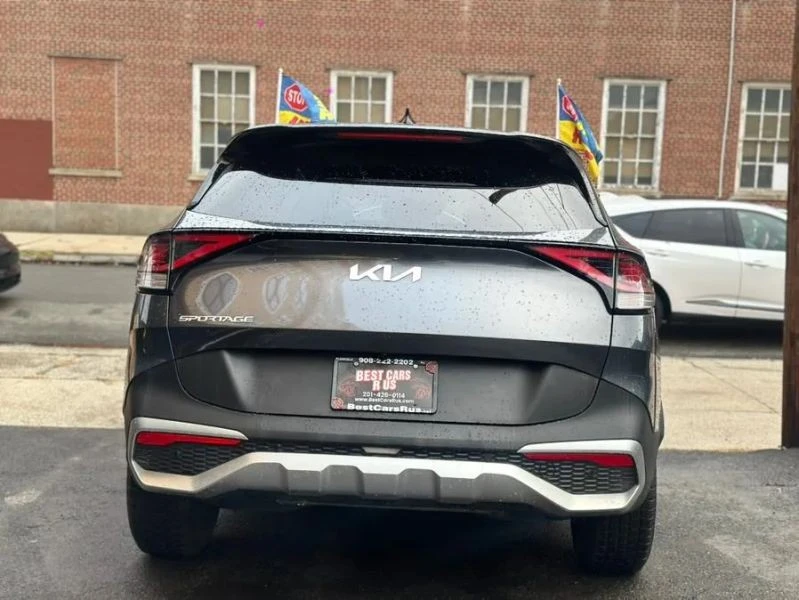 2023 Kia Sportage - Image 5 of 12