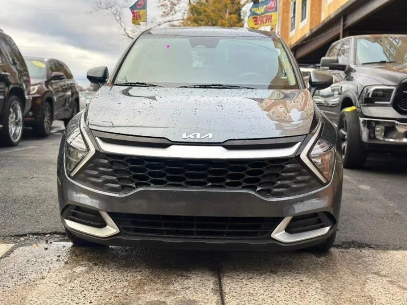 2023 Kia Sportage - Image 2 of 12