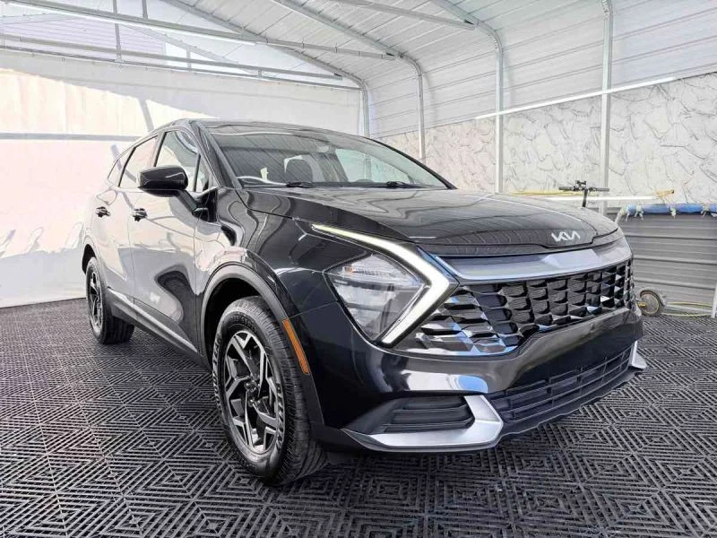 2023 Kia Sportage - Image 9 of 12