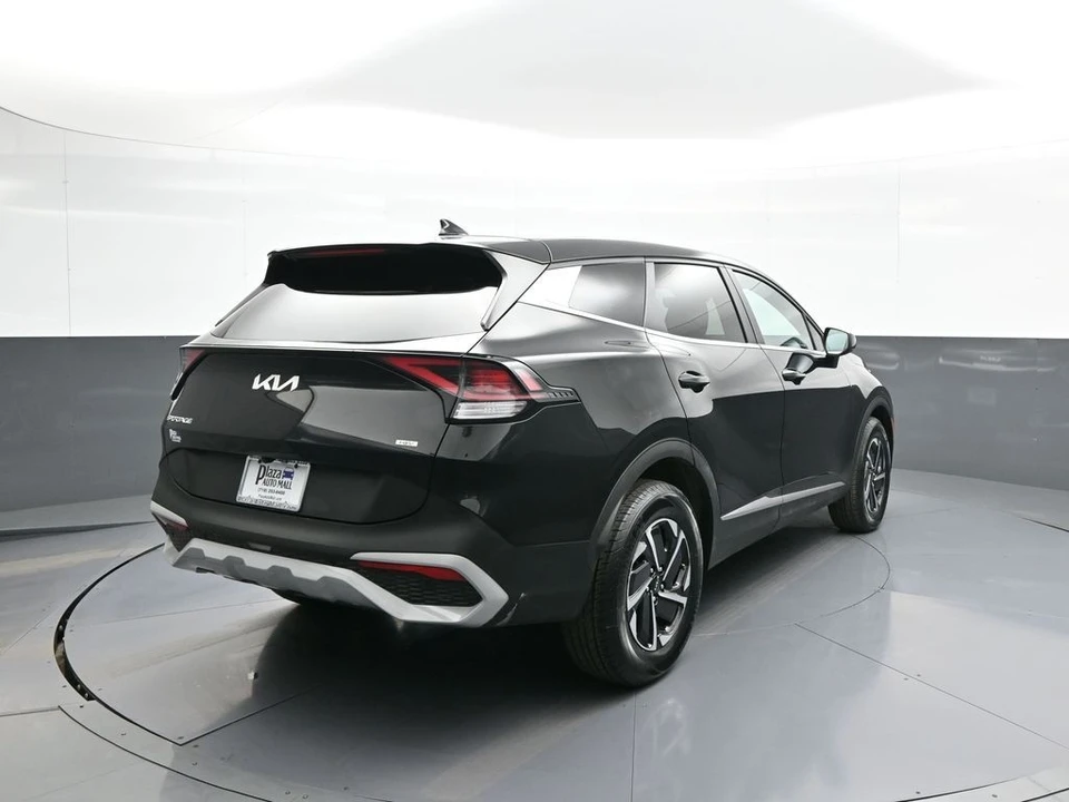 2023 Kia Sportage - Image 6 of 21