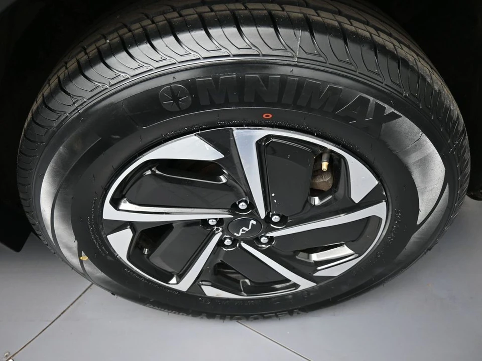 2023 Kia Sportage - Image 15 of 21